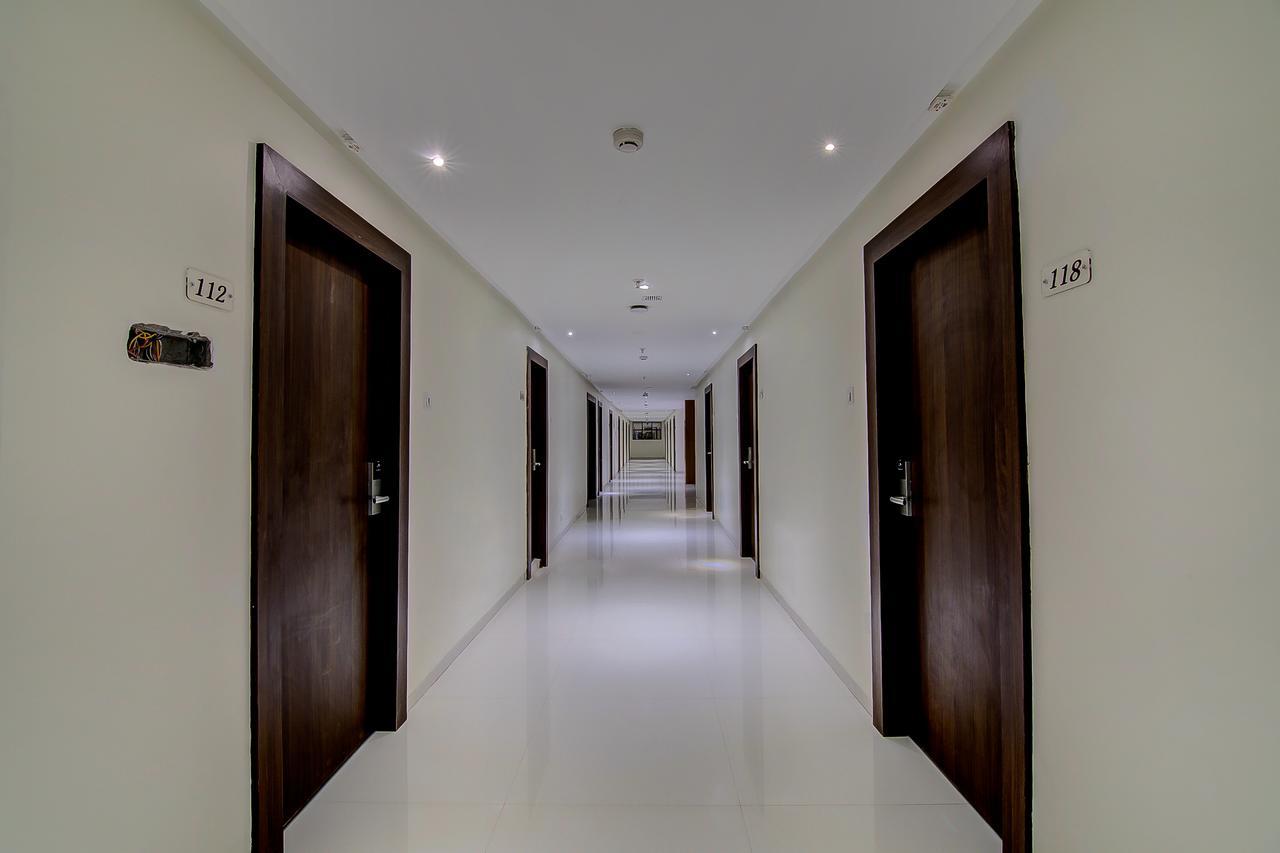 Capital O 16971 Hotel Lorven Visakhapatnam Exterior photo